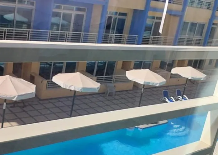 Apartmanhotel Mirage Bay & Aquapark 4*