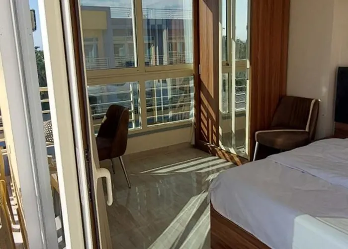 Apartmanhotel Mirage Bay & Aquapark Gurdaka