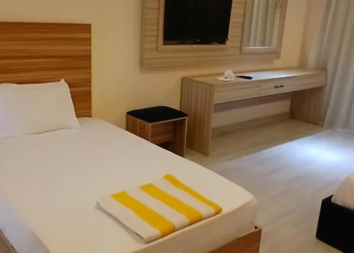 Apartmanhotel Mirage Bay & Aquapark Gurdaka
